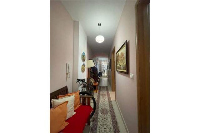 Tirane, shitet apartament 3+1+A+BLK Kati 3, 146 m² 146.000 Euro (Rr. e Thesarit)