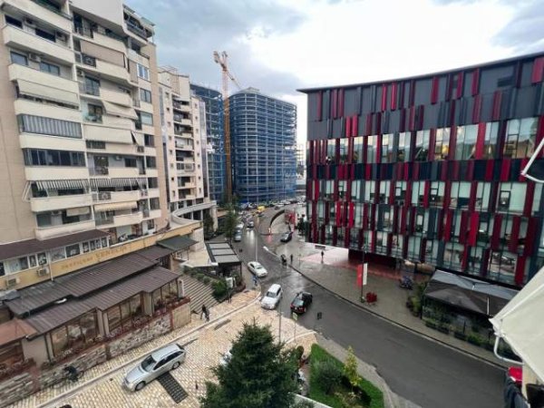 Tirane, jap me qera apartament 2+1 Kati 6, 120 m² 1.200 Euro (air albania)