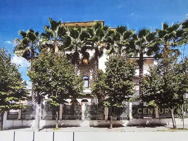 Tirane, jepet me qera Vile Kati 5, 1.320 m² 6.600 Euro (kinostudio)