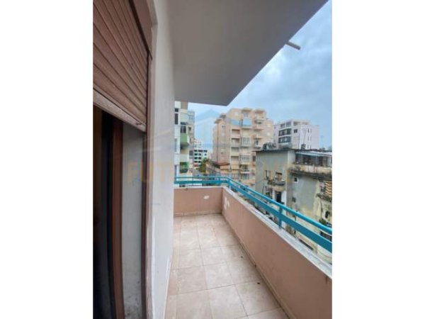 Durres, shitet apartament 1+1 Kati 5, 70 m² 55.000 Euro