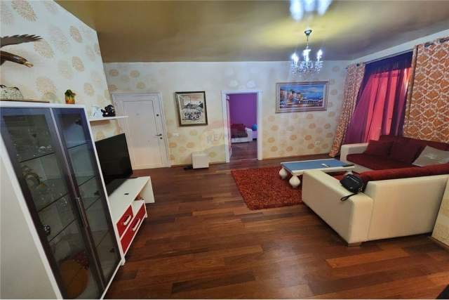 Tirane, shitet apartament Kati 5, 100 m² 115.000 Euro (Mikel Maruli)
