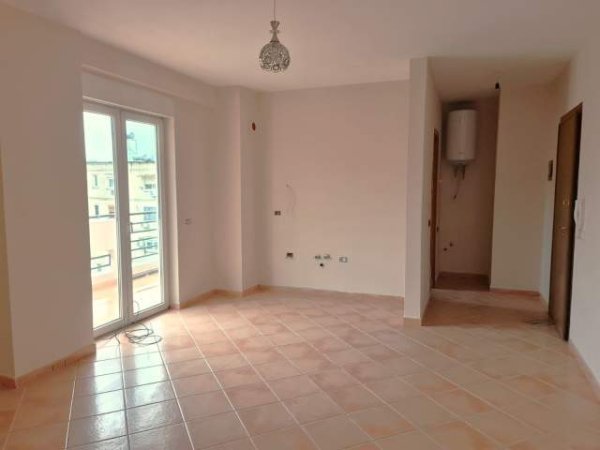 Tirane, shes apartament 1+1+BLK Kati 3, 71 m² 87.000 Euro