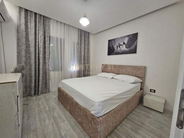 Shitet Apartament 2+1 tek 21 dhjetori / 135.000