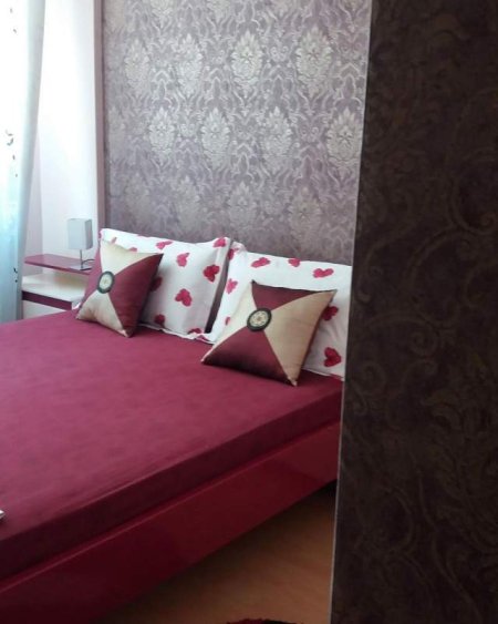 Tirane, jepet me qera apartament 2+1+A+BLK Kati 3, 100 m² 650 Euro (komuna e parisit)