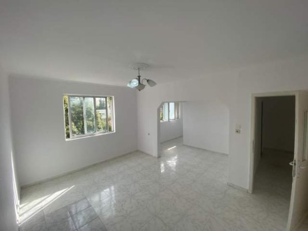 Tirane, shitet apartament 1+1 Kati 3, 54 m² 66.000 Euro (Allias)