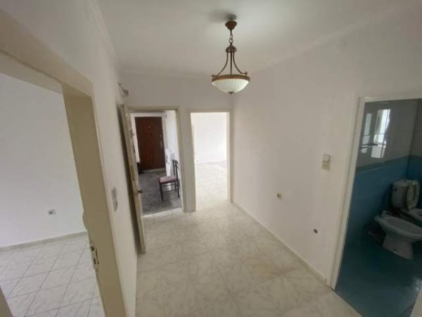 Tirane, shitet apartament 1+1 Kati 3, 54 m² 66.000 Euro (Allias)