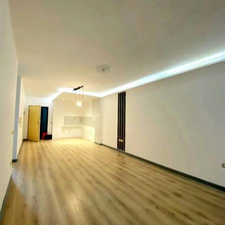 Tirane, shes apartament 2+1+A+BLK Kati 8, 105 m² 210.000 Euro (ish ekspozita)