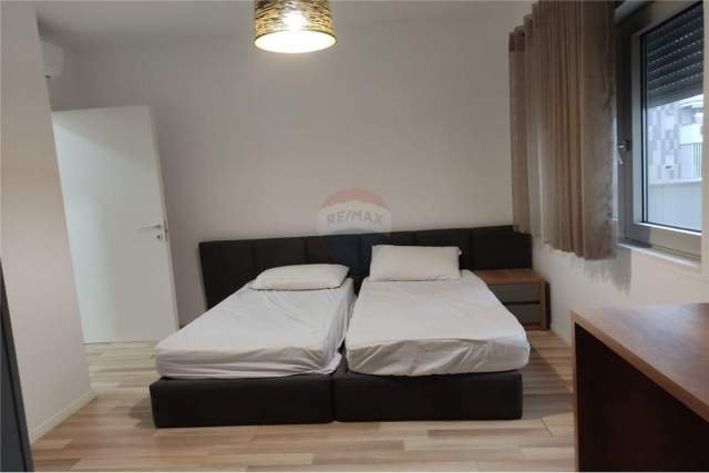 Tirane, jepet me qera apartament 1+1+BLK Kati 5, 78 m² 580 Euro