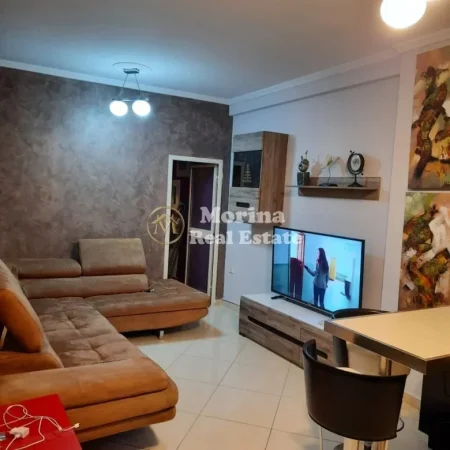 Tirane, jepet me qera apartament 1+1 Kati 7, 65 m² 500 € (Kodra e Diellit)