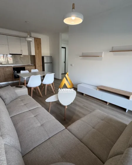 Tirane, jepet me qera apartament 1+1 Kati 2, 65 m² 500 € (matrix rezidenc)
