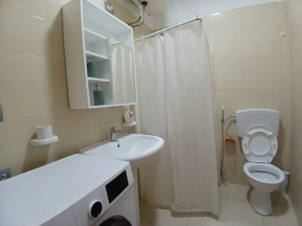 Tirane, jepet me qera apartament 2+1 Kati 5, 75 m² 650 € (Rruga Mine Peza)