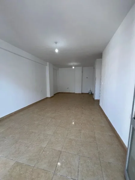Tirane, shitet apartament 1+1 Kati 7, 73 m² 118.000 € (kompleksi cabej)