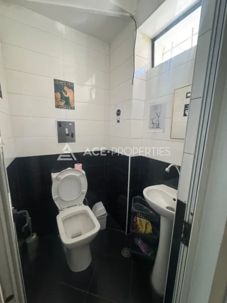 Durres, jepet me qera ambjent biznesi Kati 0, 75 m² 450 € (Durres,prane Ish URT)