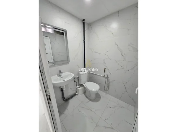 Tirane, shitet ambjent biznesi Kati 0, 48 m² 95.000 € (Vasil Shanto)