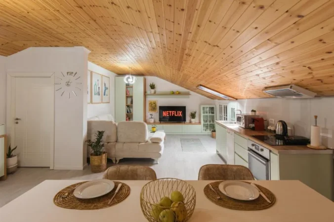 Tirane, jepet me qera apartament 2+1 Kati 3, 90 m² 600 € (Rruga e Dibres)