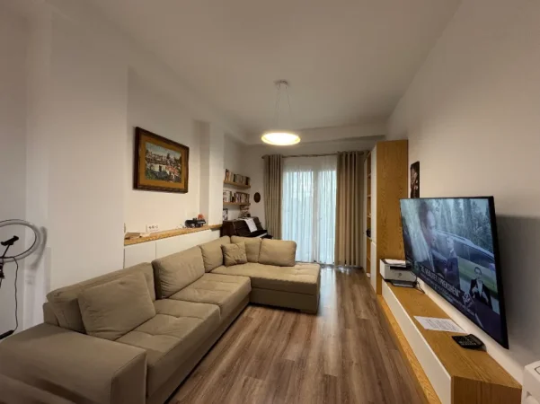 Tirane, shitet apartament 2+1+Ballkon Kati 5, 132 m² 380.000 € (Pazari i Ri)