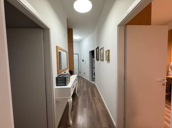 Tirane, shitet apartament 2+1+Ballkon Kati 5, 132 m² 380.000 € (Pazari i Ri)