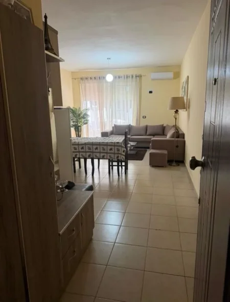 Tirane, jepet me qera apartament 2+1 Kati 5, 96 m² 550 € (Liqeni i Thate)