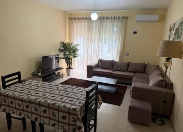 Tirane, jepet me qera apartament 2+1 Kati 5, 96 m² 550 € (Liqeni i Thate)