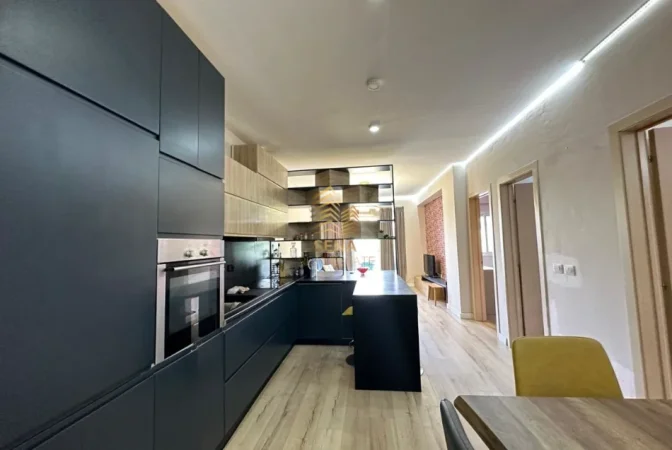 Tirane, jepet me qera apartament 2+1+Ballkon Kati 2, 107 m² 420 € (Fresk, Rruga e Dajtit)