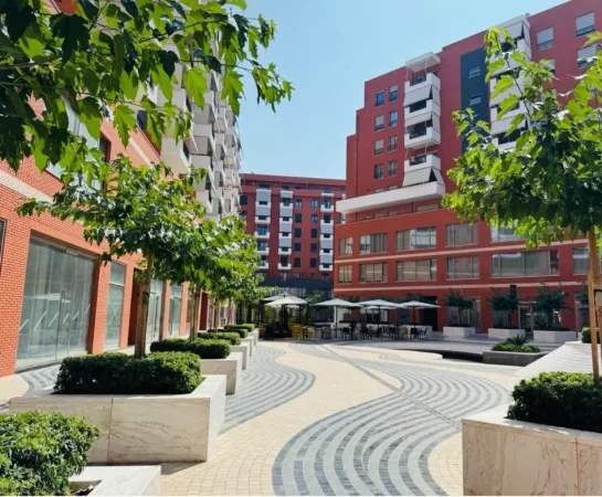 Tirane, jepet me qera ambjent biznesi , 4.000 m² 