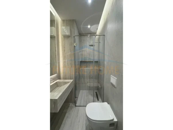 Tirane, shitet apartament 2+1+2 Kati 5, 116 m² 385.000 € (GOLDEN TOWER , Rruga Mine Peza)