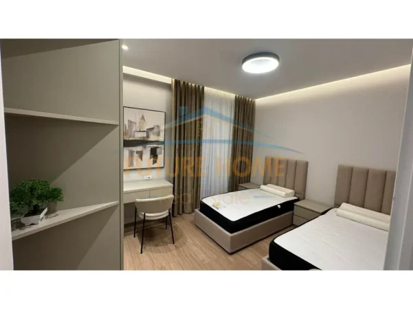 Tirane, shitet apartament 2+1+2 Kati 5, 116 m² 385.000 € (GOLDEN TOWER , Rruga Mine Peza)