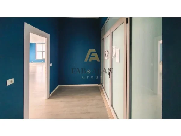 Tirane, shitet ambjent biznesi Kati 1, 240 m² 600.000 € 