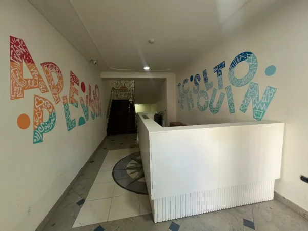 Tirane, shitet ambjent biznesi , 350 m² 1.500.000 € (Bllok)