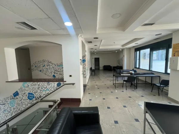 Tirane, shitet ambjent biznesi , 350 m² 1.500.000 € (Bllok)