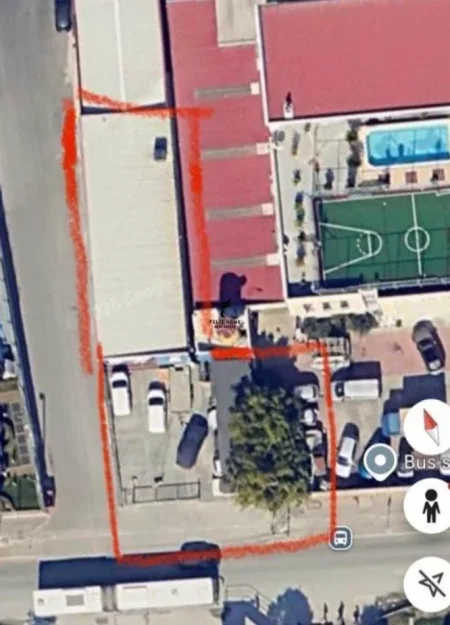 Tirane, jepet me qera magazine Kati 0, 400 m² 2.000 € (KASHAR)