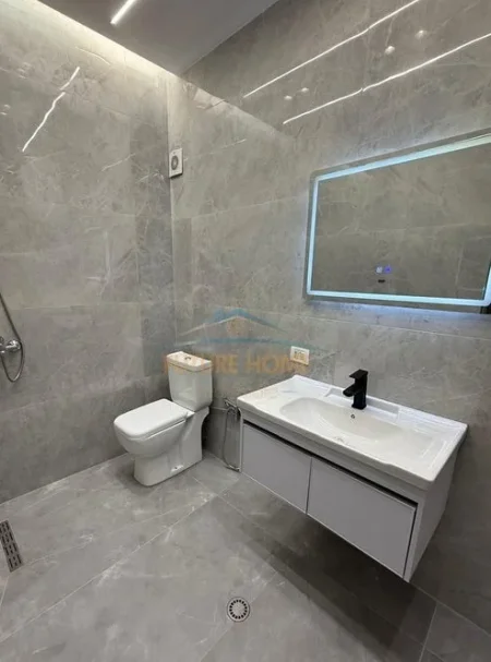 Tirane, shitet apartament 1+1 Kati 5, 51 m² 111.000 € (Unaza e re)