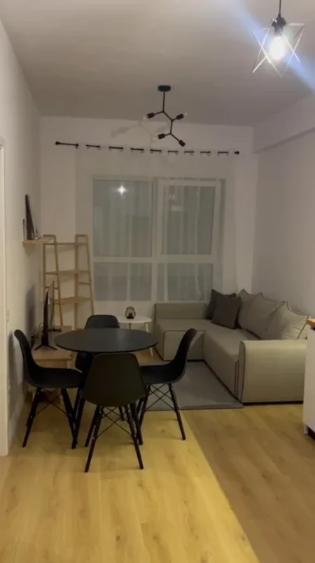 Tirane, jepet me qera apartament 1+1+Ballkon Kati 3, 50 m² 400 € (Rruga Pasho Hysa)