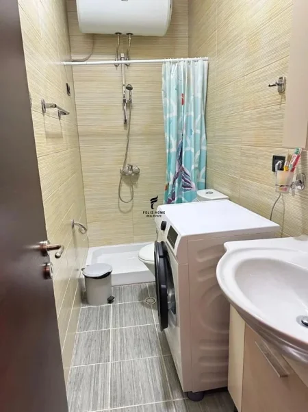 Tirane, jepet me qera apartament 2+1 Kati 7, 104 m² 900 € (RRUGA E ELBASANIT)