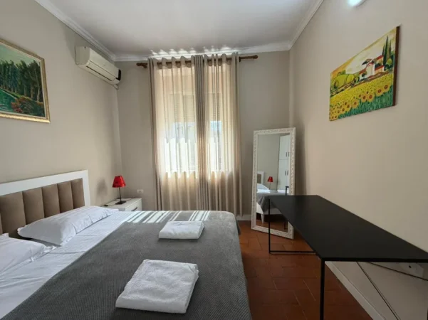 Tirane, jepet me qera apartament 2+1 Kati 3, 85 m² 650 € (Rruga e Durresit)