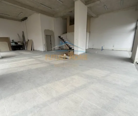 Tirane, jepet me qera ambjent biznesi Kati 0, 125 m² 1.400 € (Dritan Hoxha)