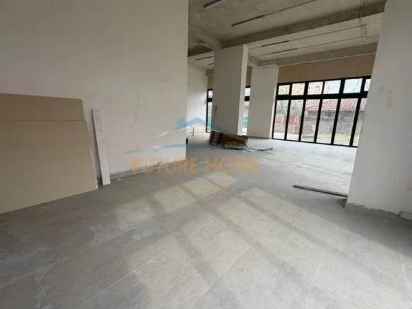 Tirane, jepet me qera ambjent biznesi Kati 0, 125 m² 1.400 € (Dritan Hoxha)