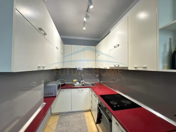 Tirane, shitet apartament 2+1 Kati 5, 106 m² 161.000 € (Yzberish)