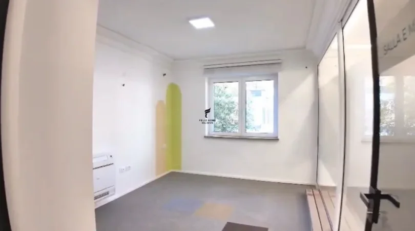 Tirane, jepet me qera zyre Kati 2, 130 m² 1.500 € (RRUGA E DURRESIT)