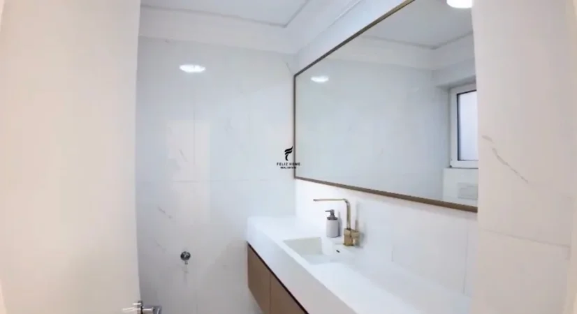 Tirane, jepet me qera zyre Kati 2, 130 m² 1.500 € (RRUGA E DURRESIT)