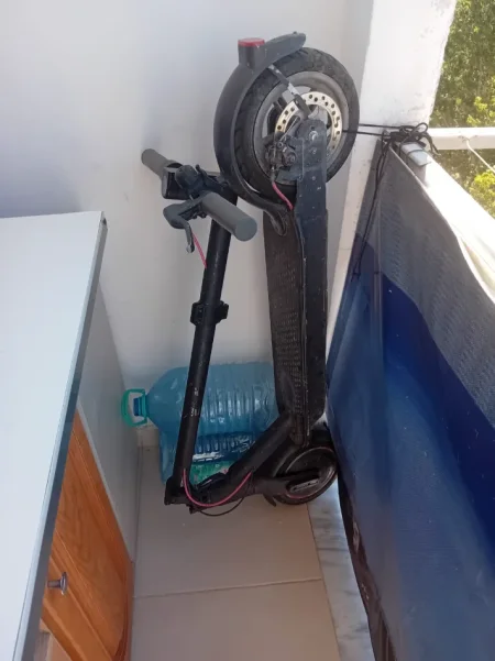 Tirane, shitet Scooter Xiaomi , e zeze 200 €