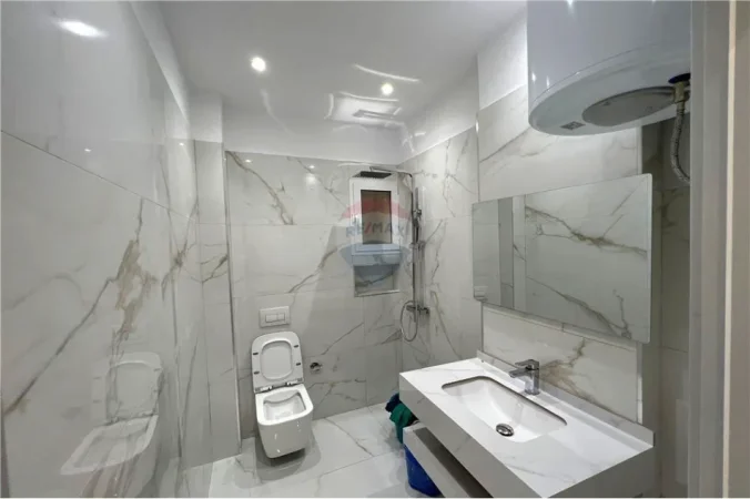 Vlore - Lungomare, shitet apartament 1+1 Kati 3, 60 m² (Rruga Dhimitër Konomi, Vlore)