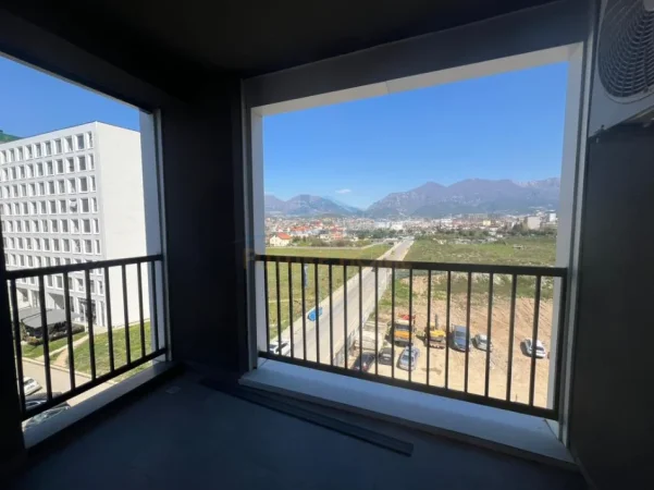 Tirane, jepet me qera apartament 1+1 Kati 5, 70 m² 500 € (Bulevardi i Ri,Tiranë)