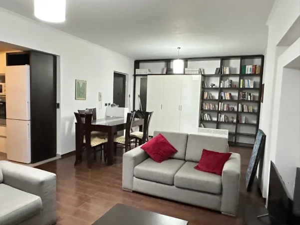 Tirane, jepet me qera apartament 2+1+Ballkon Kati 7, 102 m² 850 € (Rruga e Elbasanit)