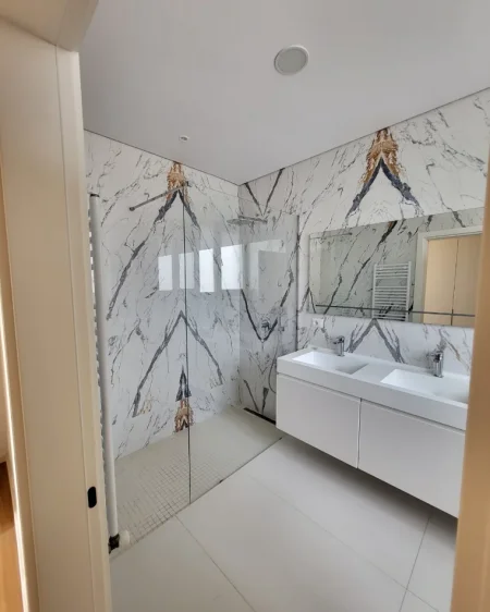 Tirane, jepet me qera Vile 3 Katshe , 500 m² 5.000 € 