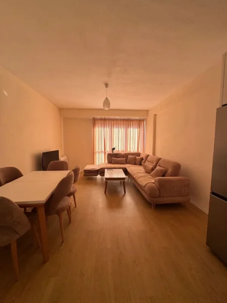 Tirane, jepet me qera apartament 1+1 Kati 4, 70 m² 450 € (ASTIR)