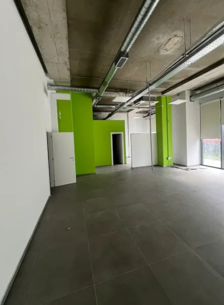 Tirane, jepet me qera ambjent biznesi Kati 0, 290 m² 4.640 € 