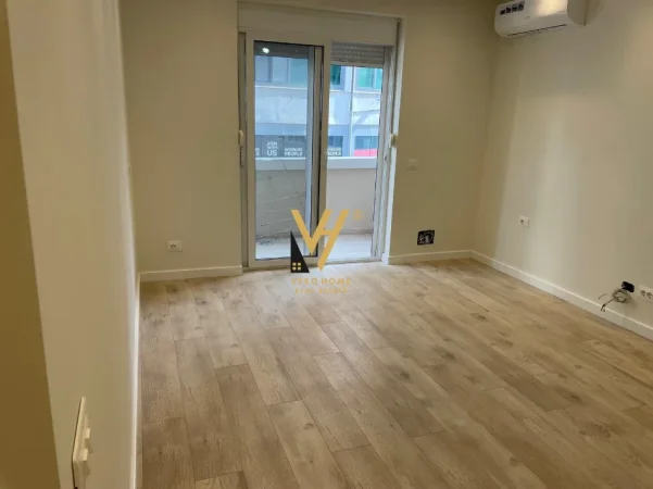 Tirane, jepet me qera zyre Kati 3, 110 m² 1.250 € (9 KATESHET)