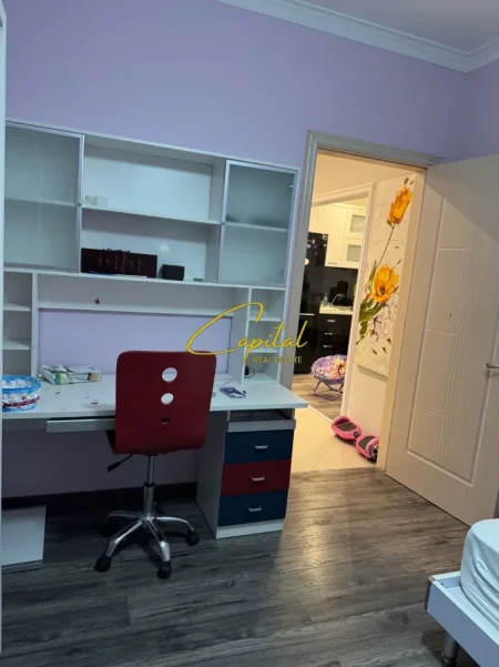 Tirane, shitet apartament 2+1 Kati 4, 92 m² 205.000 € (LIQENI I THATE)