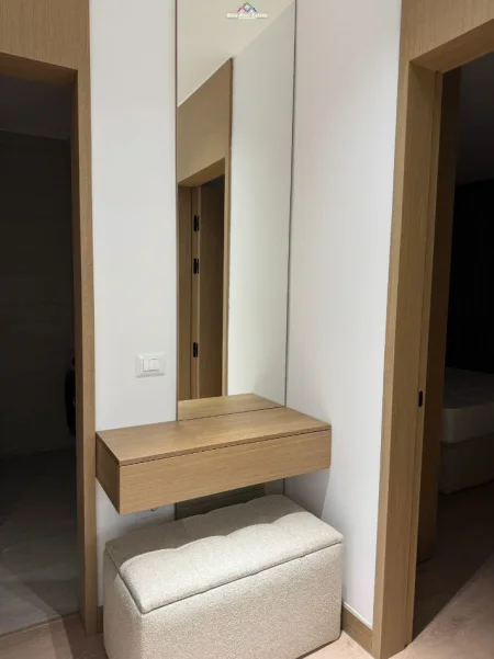 Tirane, jepet me qera apartament 1+1+Ballkon Kati 3, 70 m² 1.050 € (komuna e parisit)